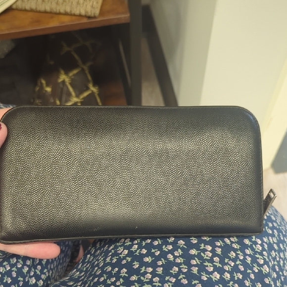 Saint Laurent Textured Black Wallet - Picture 2 of 16